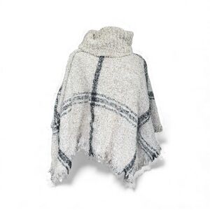 New! World Market Gray Boho cozy boucle knit Turtleneck
Poncho One Size